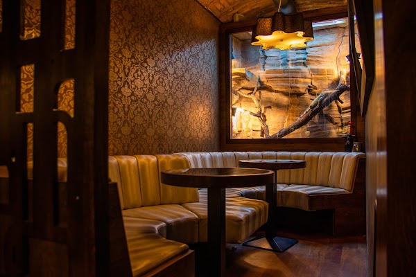 Back Doors bar