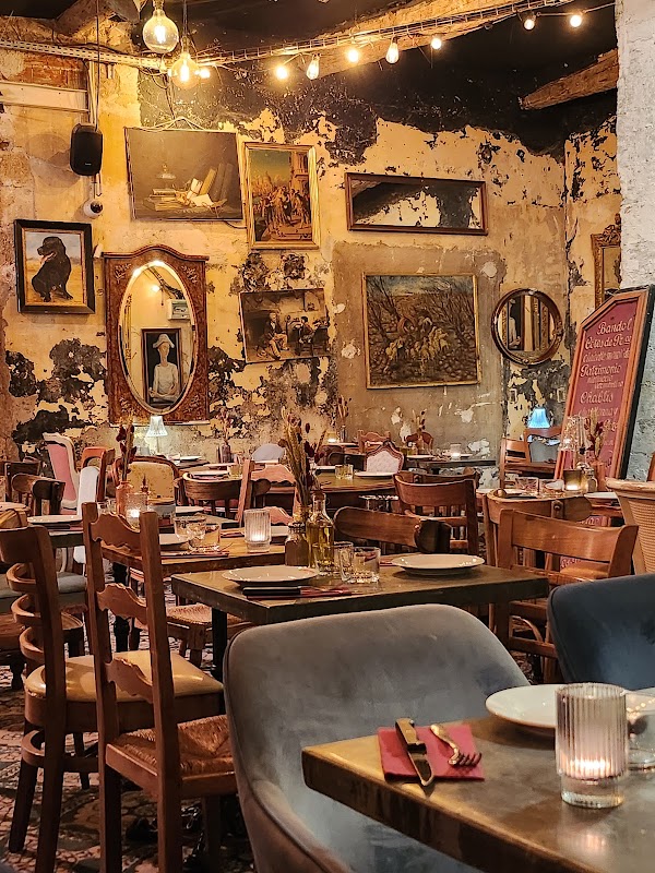 Le Petit Bistrot Place Richelme