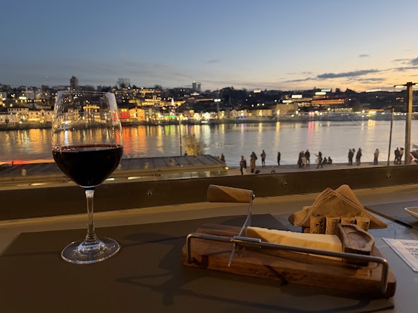 Wine Quay Bar 3