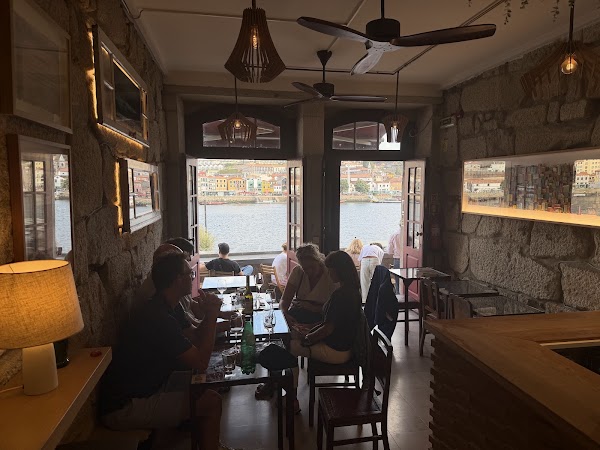 Wine Quay Bar 2