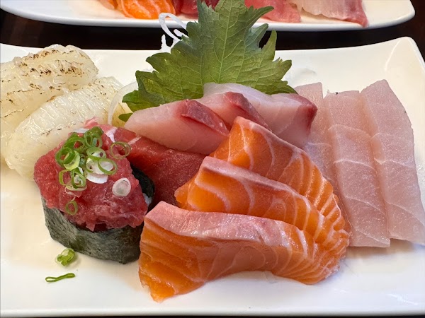 Wanlong Raw Fish Shop 3