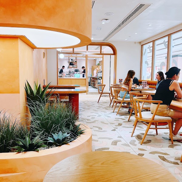 La Viña Bakery (Shui On Centre)