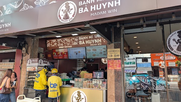 Bánh Mì Bà Huynh (Madam Win) 5