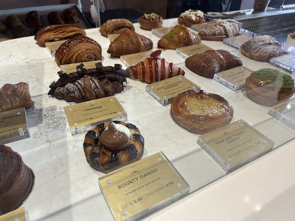 Qima Café and Pâtisserie - Fitzrovia 3