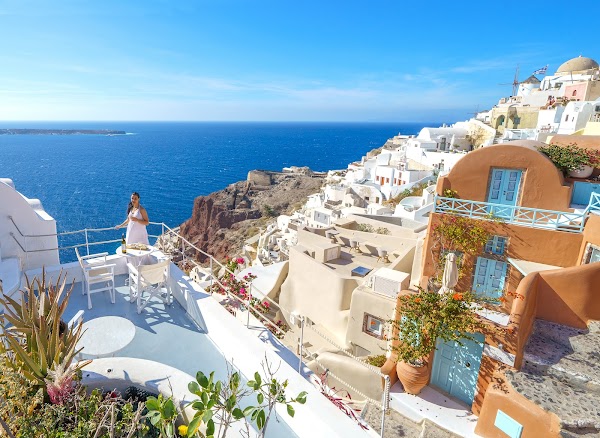 Santorini Paradise Cave Houses