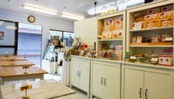 Tokyo Unagiimo Store (Togoshi Ginza Shopping Arcade)