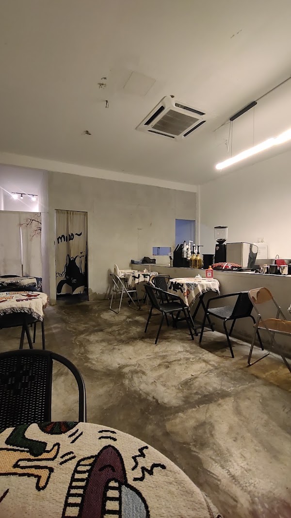 Bermula Sebuah Kafe