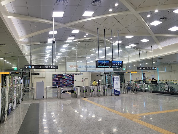 Onam Station 4