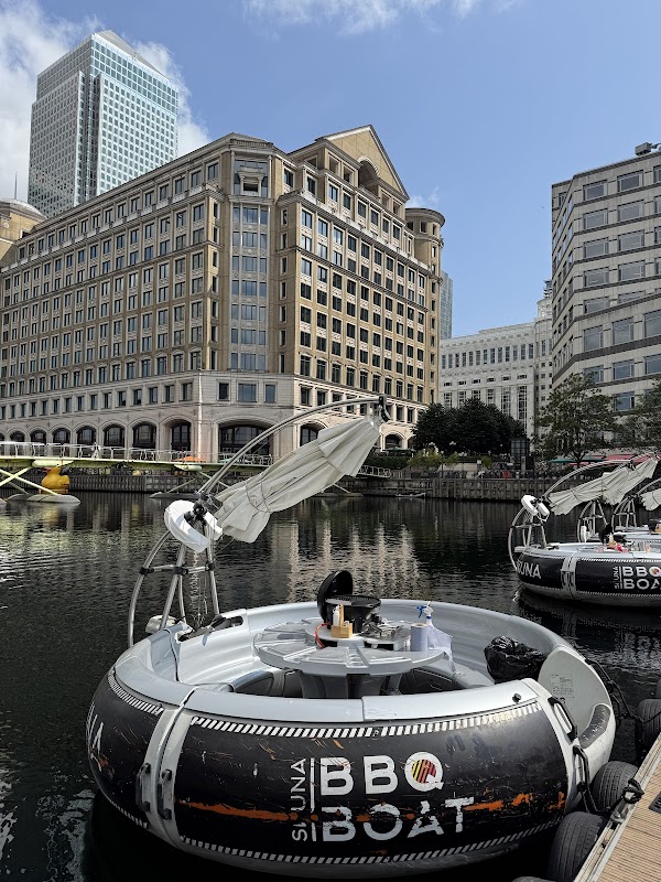 Skuna- BBQ, Hot Tub & Igloo Boats (Canary Wharf) 5