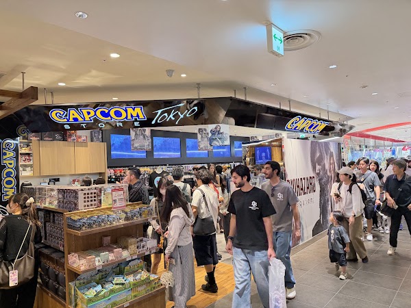 CAPCOM STORE TOKYO 5