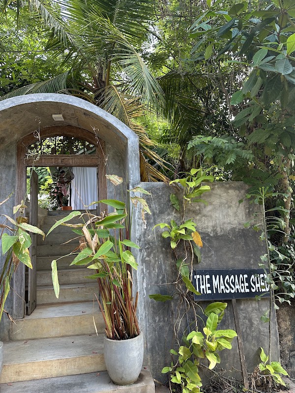Massage Shed Hiriketiya 3