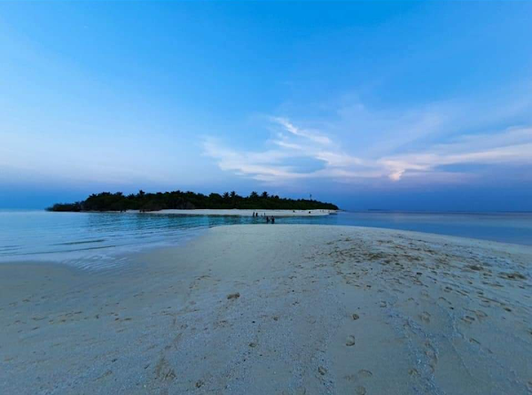 Vaadhoo 3