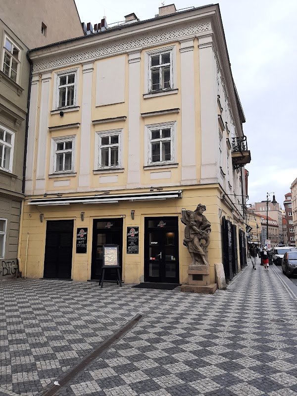 Dlouhá 5