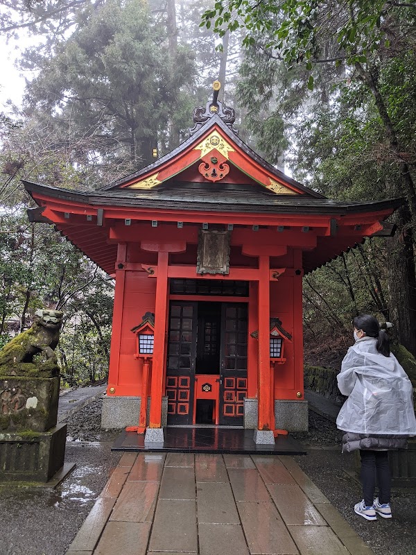Hakone Shrine 4