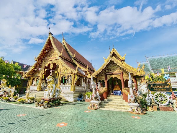 Wat Loi Kroh