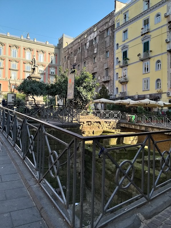 Piazza Bellini