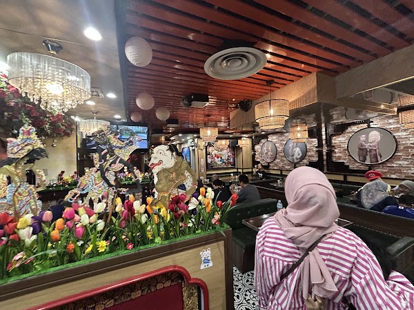 Cafe Bintang Dotonbori Branch 5