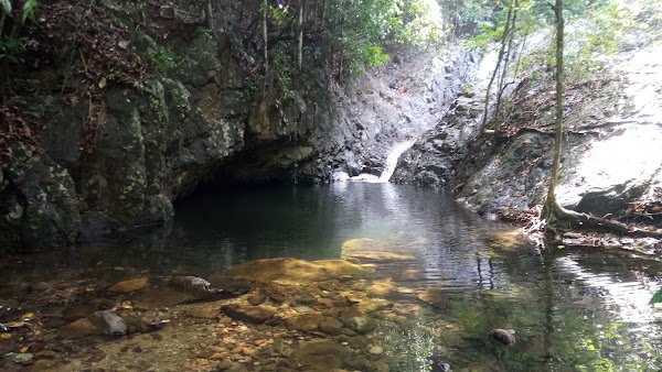 Khlong Chao Lueam Waterfall 1