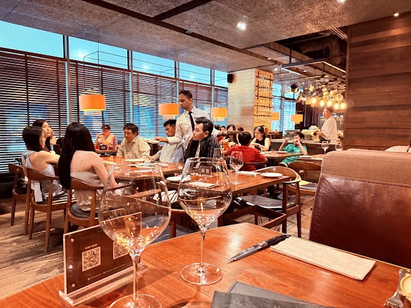 Bedrock Bar & Grill - Steakhouse @ Somerset 5