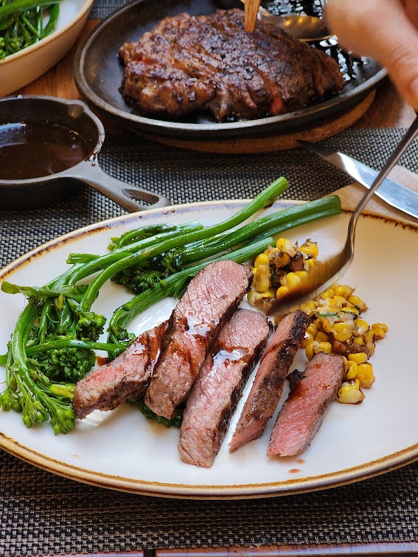 Bedrock Bar & Grill - Steakhouse @ Somerset 2