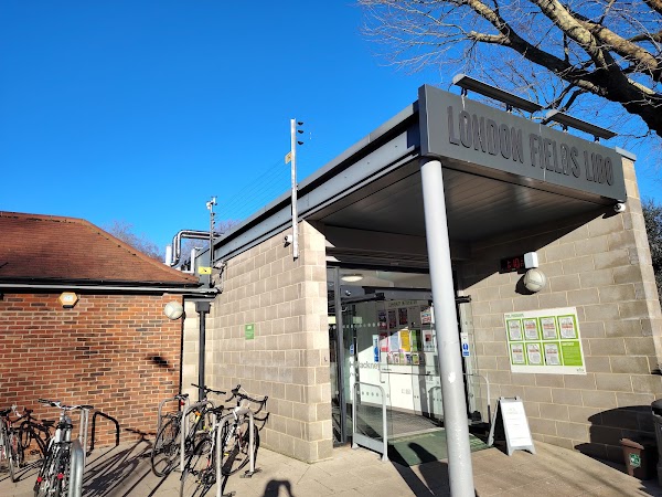 London Fields Lido 4