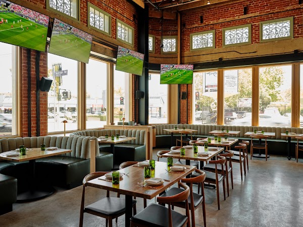 Pawn Shop - Sports Bar & Kitchen