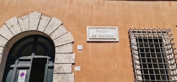 Piazza dei Massimi 5