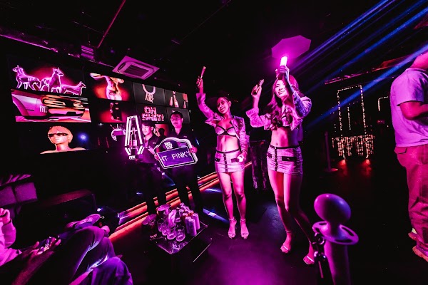 PINK NIGHTCLUB 4