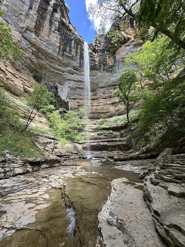 Hemmed-In Hollow Falls 1