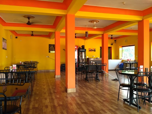 Cafe sonam family restaurant and bar 4