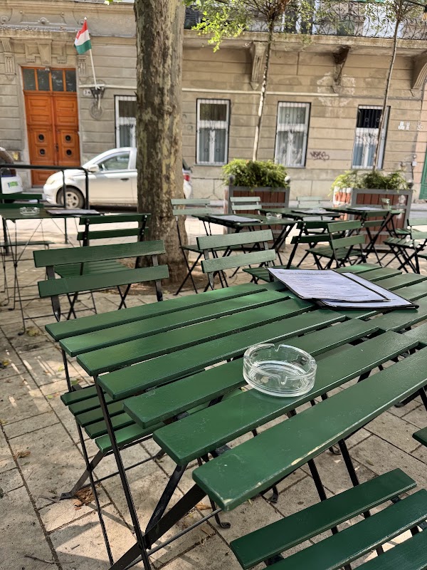 Csendes Létterem - Vintage Bar & Café 2