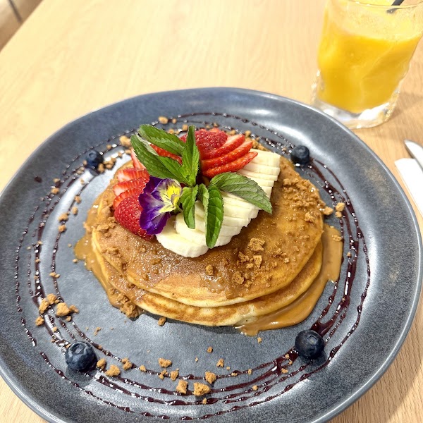 Diora Brunch & Restaurant 3
