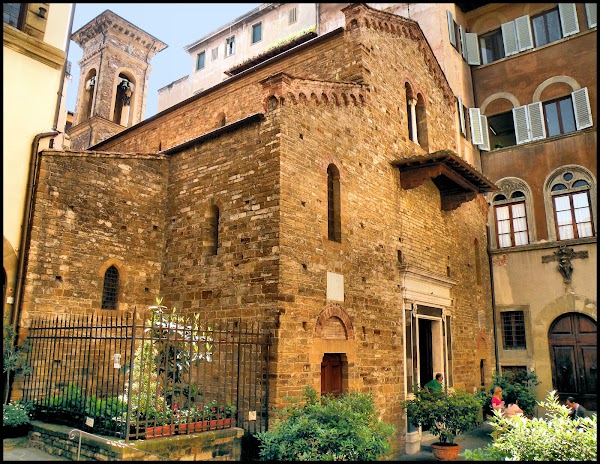 Santi Apostoli 5