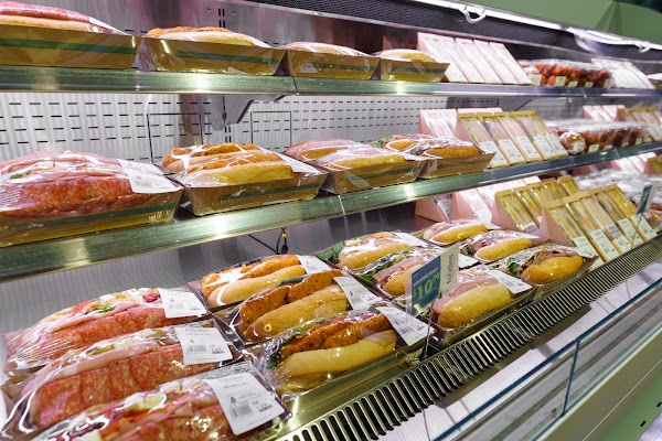Foodies Market IGA Langley Park East Perth 4