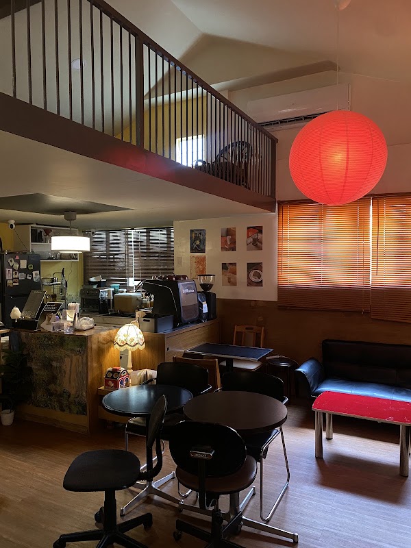 Slowly Cafe