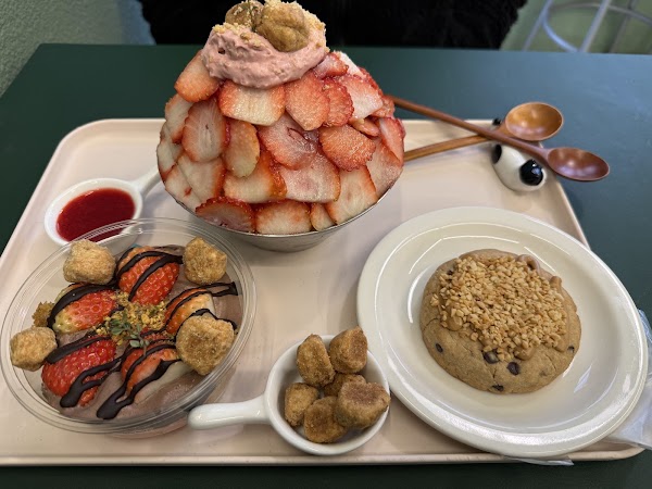 Moonggoojeom Vegan Bakery 5