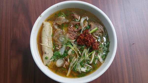 Bún bò núp hẻm