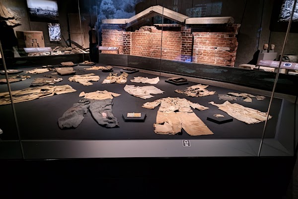 Hiroshima Peace Memorial Museum 5