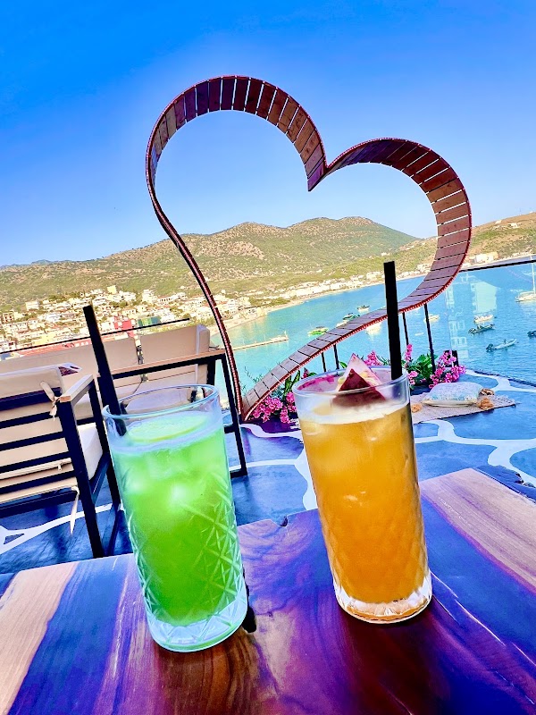 Locca Rooftop 5