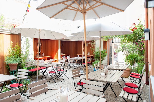 Wirtshaus & Pension Goldenes Schiff | Gasthaus in Passau