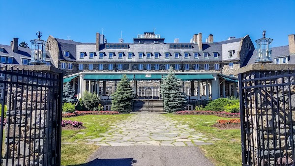 Skytop Lodge