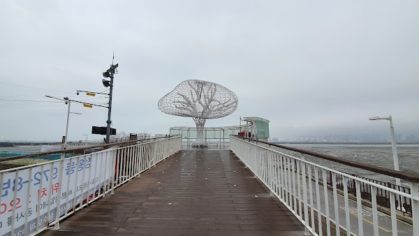 Oido Red Lighthouse, Gyeonggi-do 4