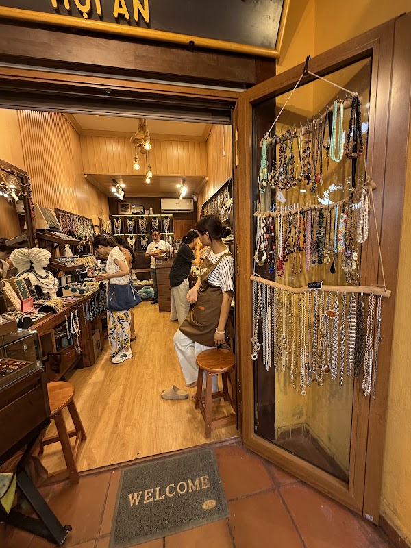 Hana 35 Vintage Jewelry Hội An 1