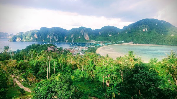 Phi phi Viewpoint 1 1