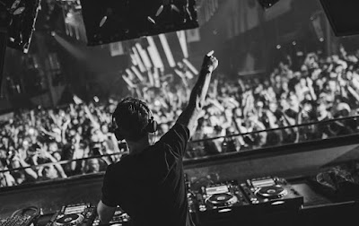 Nightclubs 15