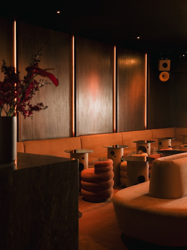 Bar Leone