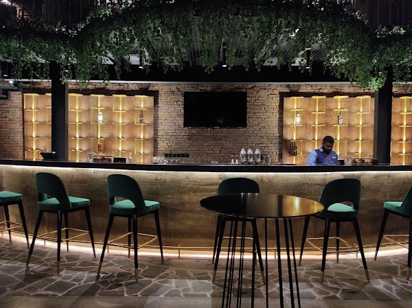 Park Street Warehouse - Restaurant & Pub 1