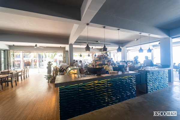 Esco Beach Bar Lounge & Restaurant