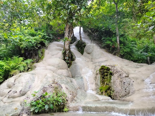 Namtok Bua Tong-Nam Phu Chet Si National Park 1