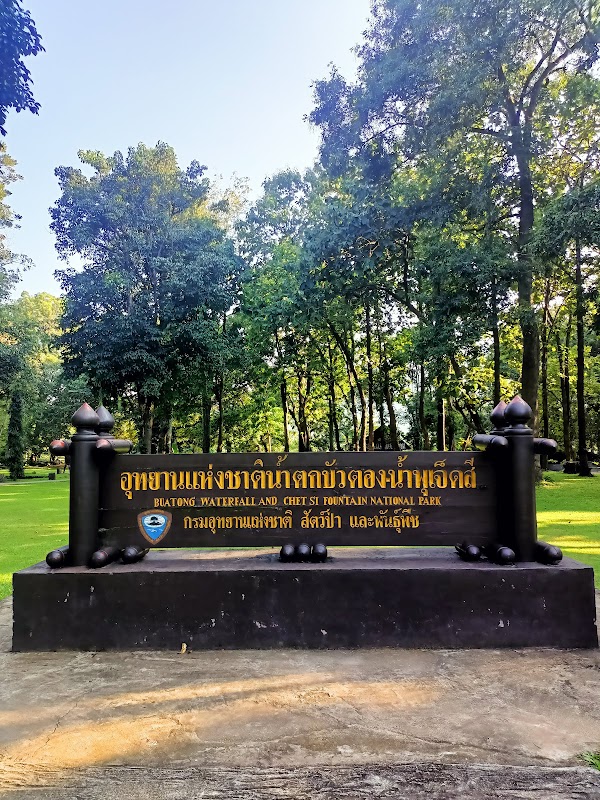 Namtok Bua Tong-Nam Phu Chet Si National Park 3